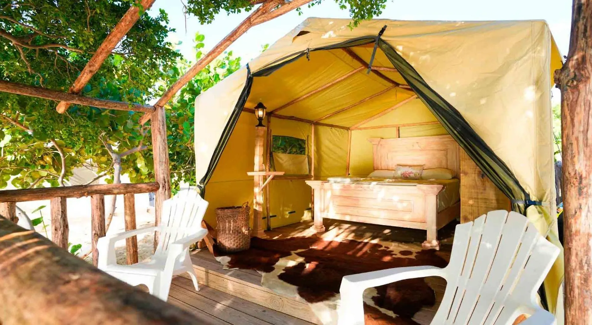 Parque de vacaciones Glamping EcoLodge Cueva De Las Aguilas Pedernales