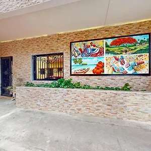 Hotel Tau Art ***